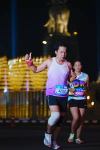 BIB: 42312, 040, 45685
                            <button type="button" onclick="openModal(21062933)" class="btn btn-primary btn-sm float-right btn-popup" data-toggle="modal" data-target=".modal-high-quality">
                        <i class="fas fa-shopping-cart"></i> Add to Cart
                    </button>
                                            <button type="button" onclick="isThisMe(21062933, true)" class="btn btn-success btn-sm float-right btn-popup btn-isme hidden" data-toggle="tooltip" data-placement="bottom" title="นี่คือรูปของคุณใช่ไหม คลิกที่นี่เพื่อเอาเข้าอัลบั้ม">
                        <i class="fas fa-plus"></i> Add to album
                    </button>
                    <button type="button" onclick="isThisMe(21062933, false)" class="btn btn-warning btn-sm float-right btn-popup btn-isnotme hidden">
                        <i class="fas fa-ban"></i> Remove from album
                    </button>